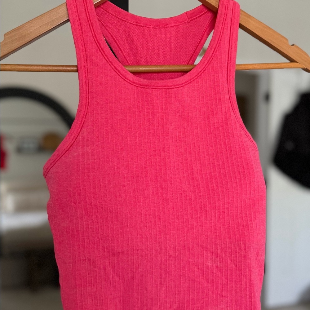 LULULemon Ebb to Street CROP Bright Pink